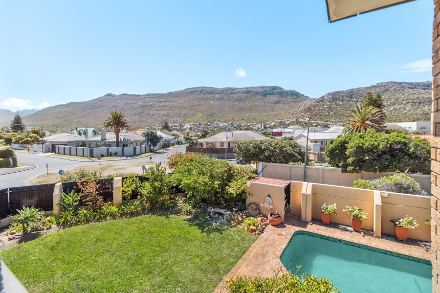 4 Bedroom Property for Sale in Fish Hoek Western Cape